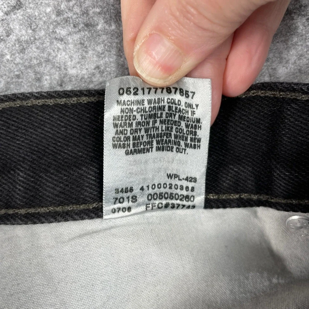 Vintage Levi's Jeans Mens 29x32 (Fits 26x31) Black 505 Regular Fit Straight Leg